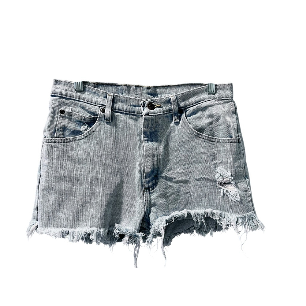Wrangler Light Wash Denim Jean Shorts Size 32 Cut Off Western Distressed Blue
